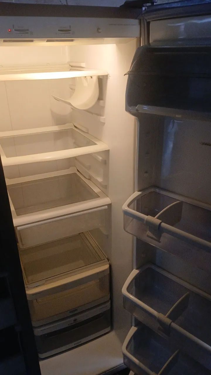 Geladeira brsatemp 