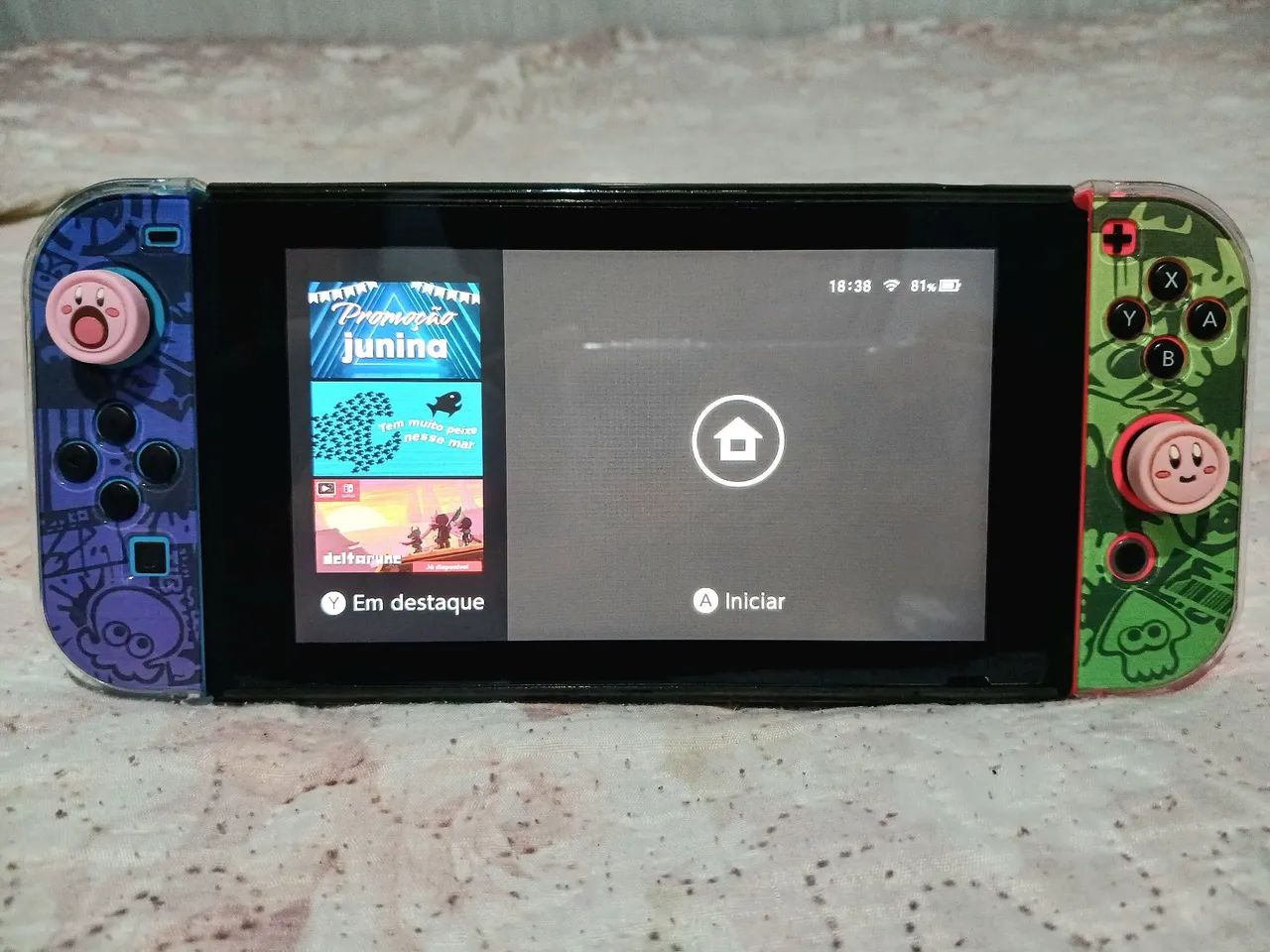 Nintendo Switch V2 + Micro SD 128GB + Acessórios Splatoon/Kirby - Foto 2