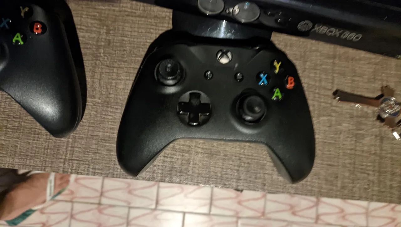 Xbox one X ¦ Dois Controles  - Foto 4