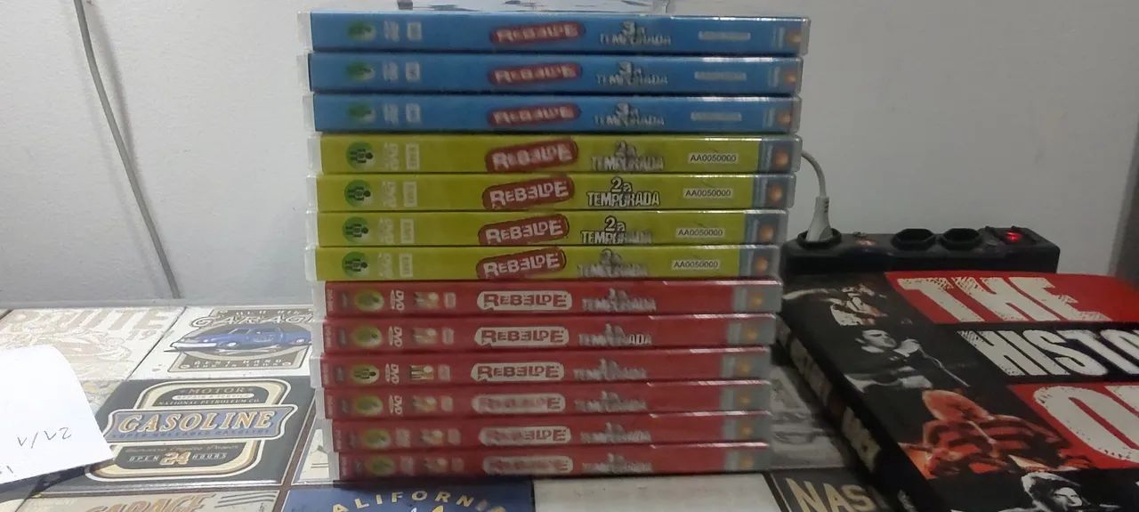 Coleção completa dos rebeldes. Dublado. Todos episódios separados por temporada. 