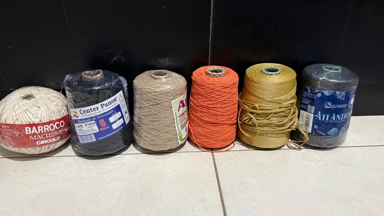 Lote de linhas e lãs crochê  - Foto 3