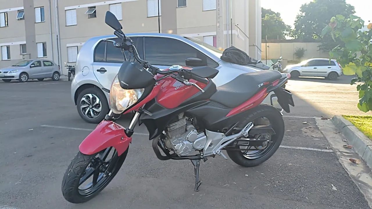 CB 300 2011 - Foto 2
