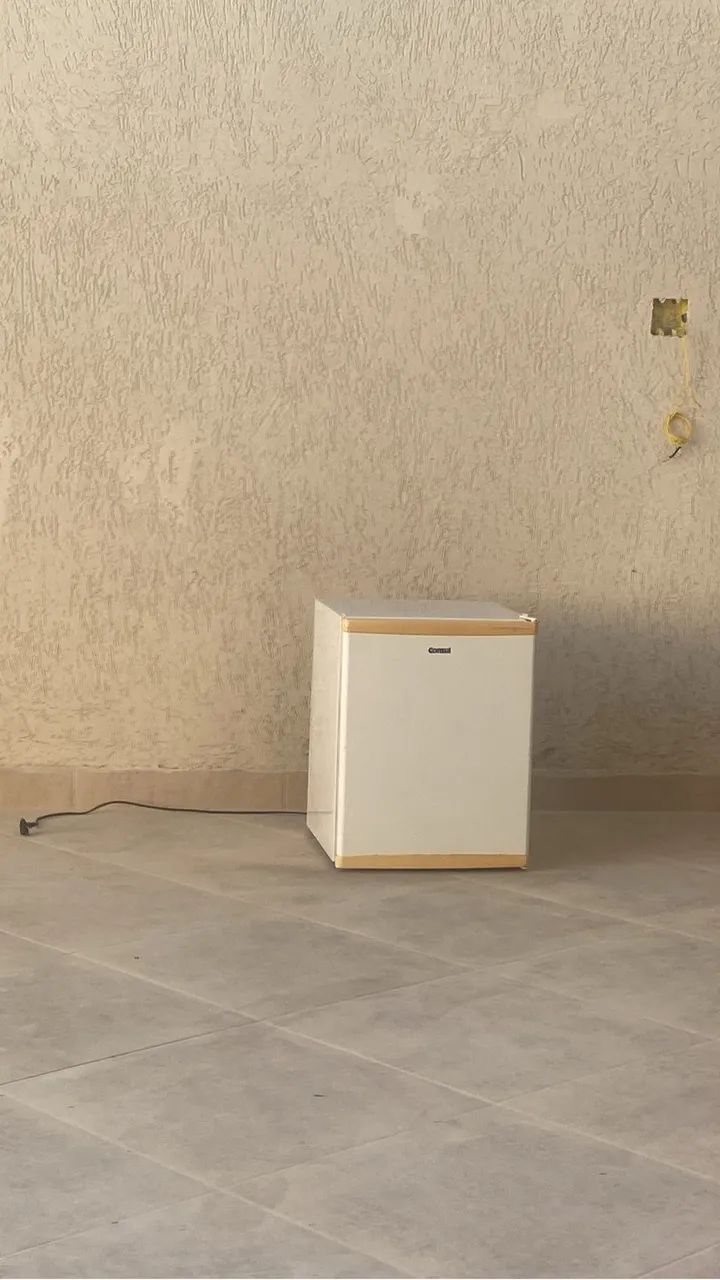 Frigobar Consul 80 Litros Compacto - 127V (Gelando Perfeitamente) - Foto 3