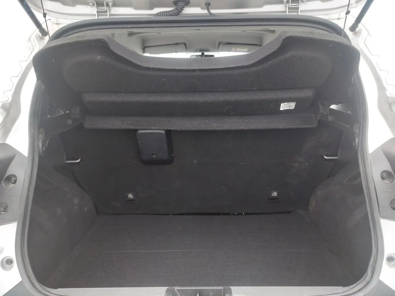 Renault Kwid 1.0 Zen, foto 9 de 18