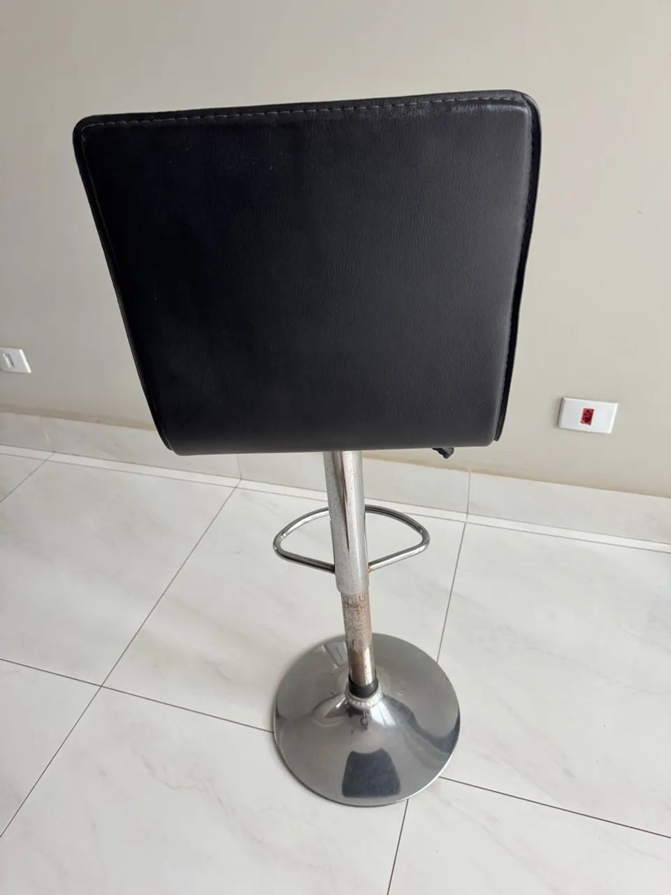Kit de 3 Banquetas giratórias  - Foto 3