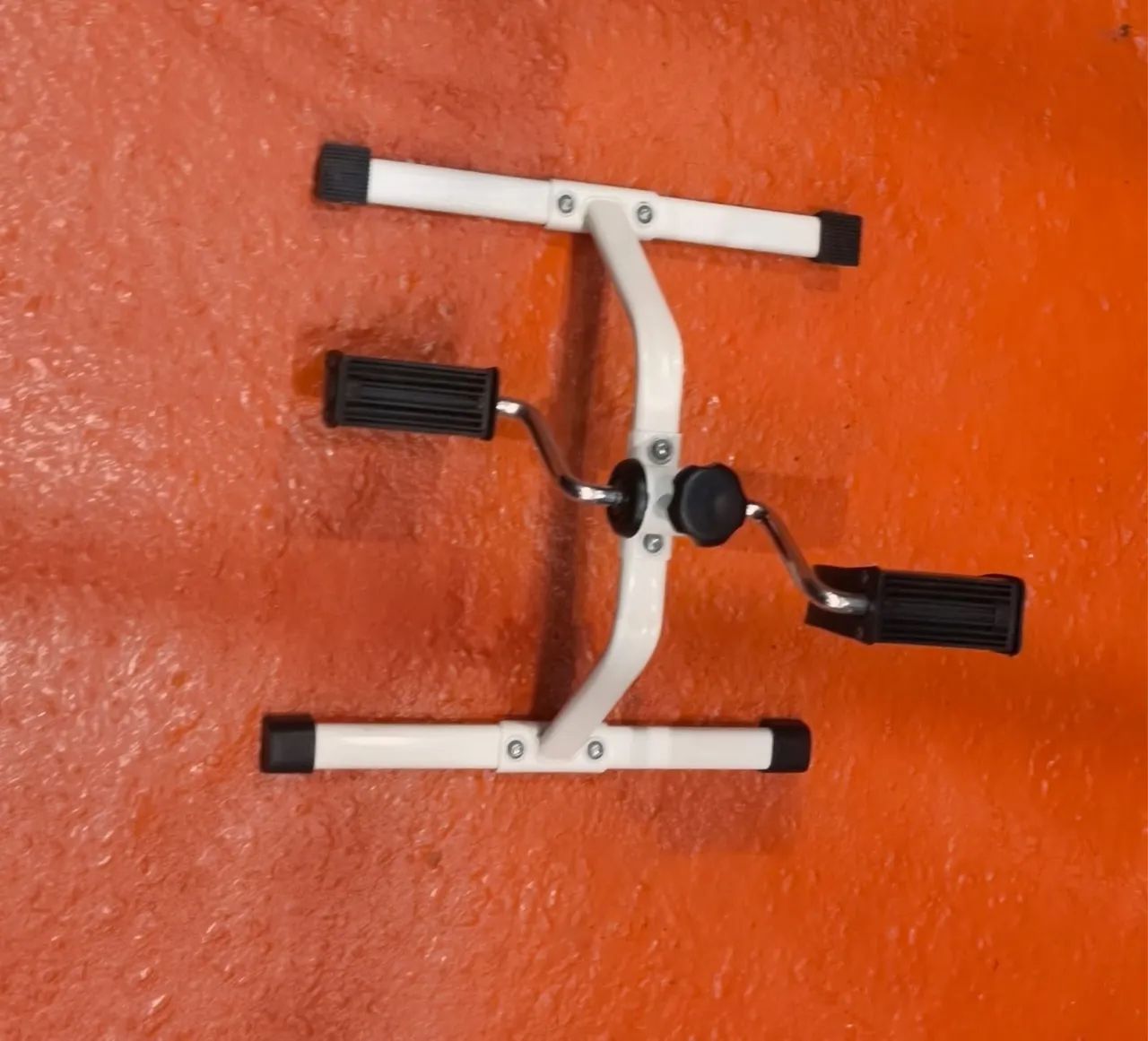 Vendo mini bicicleta ergométrica portátil