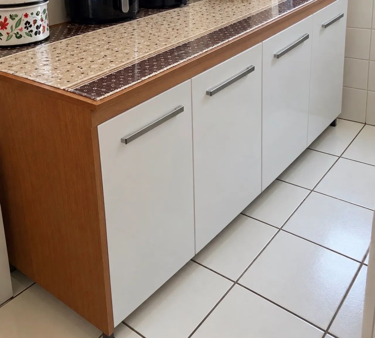 Balcão cozinha marca Madeira Madeira R$ 400,00