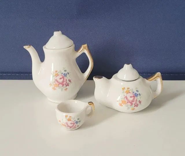 Coleção de Miniaturas em Porcelana