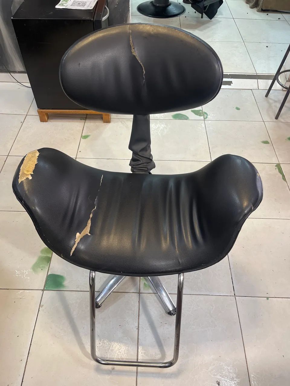 Cadeiras para salão/barbearia  - Foto 3