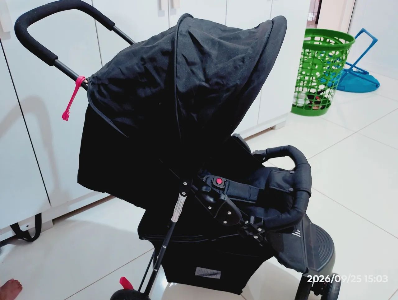 Vendo carrinho d bebê e um bb conforto - Foto 4