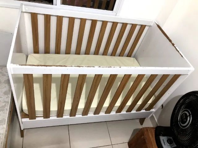 Berço que se transforma em cama/mesa65082641504001121