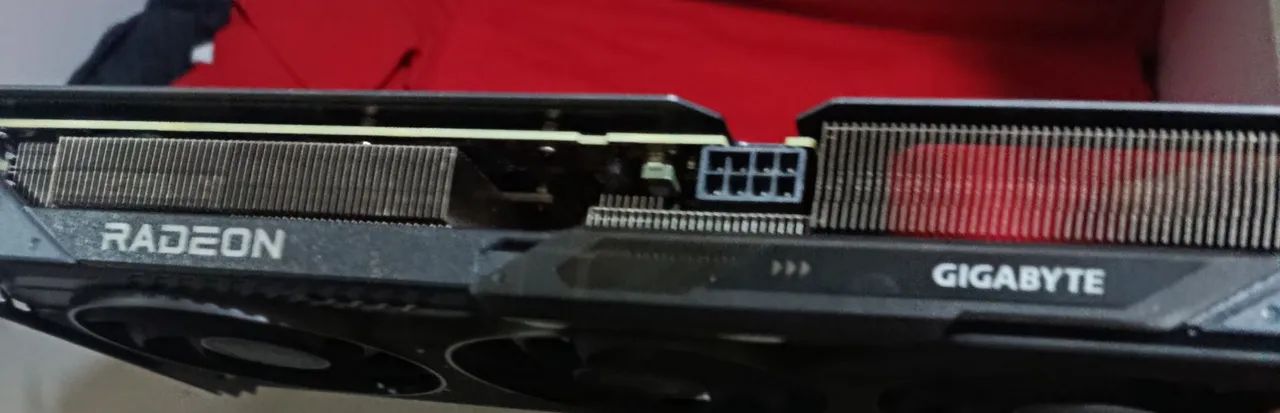 Rx 9060 XT 16 gb gaming  - Foto 3