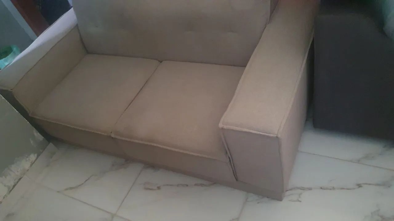 Sofá 2 lugares 