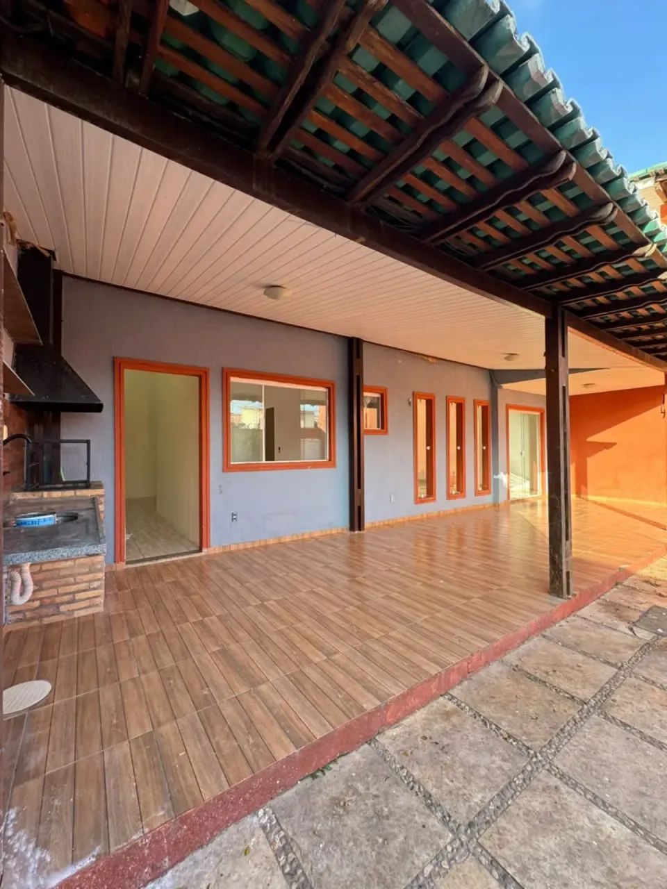 ALUGO | CASA DUPLEX | VINHAIS | 3 QUARTOS