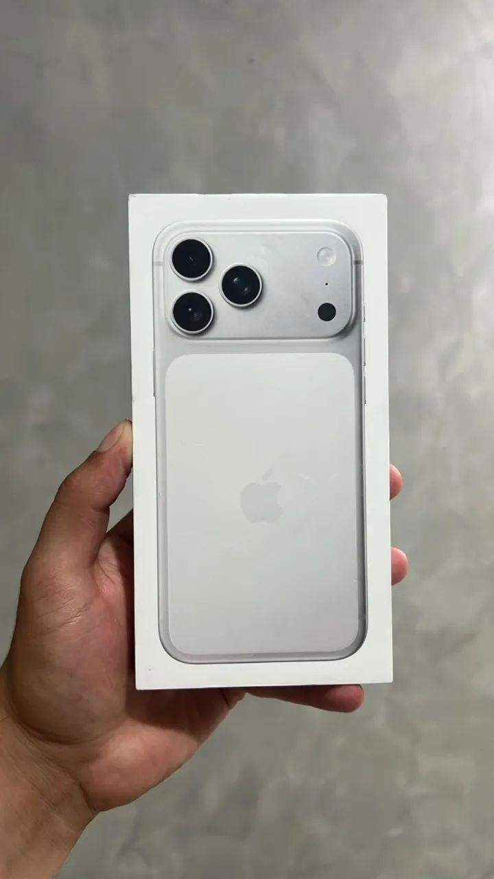 IPHONE 17 PRO MAX Silver LACRADO NOVO - Celulares e Smartphones