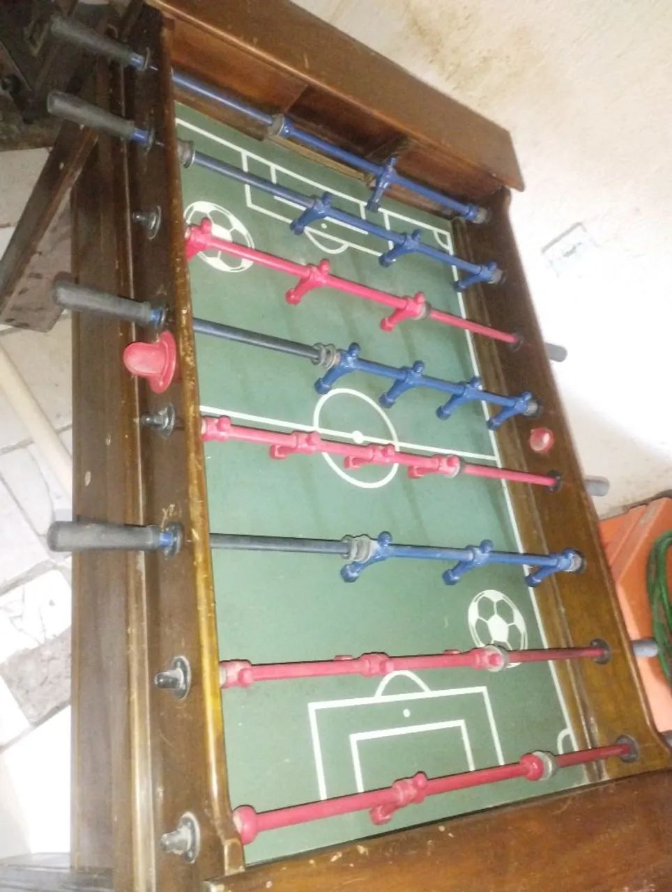 Vendo um totó com 30 fichas e 7 bolas 