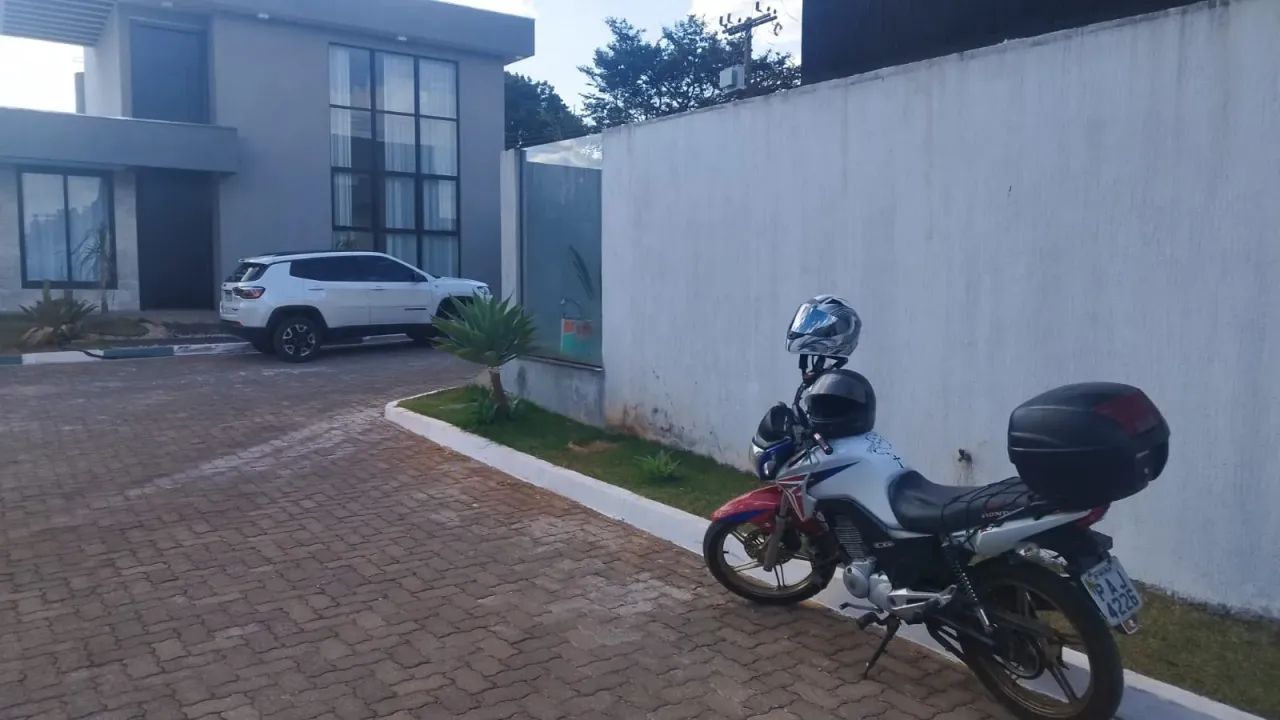 lote em condomínio altíssimo padrão - Foto 4