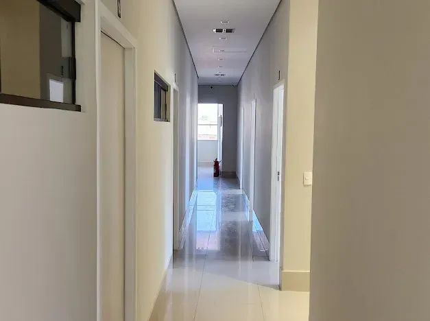 SALAS COMERCIAIS, VALORES DIFERENTES, VAZIA E MOBILIADA, EM CIMA RESTAURANTE AVENIDA, CIDA - Foto 8