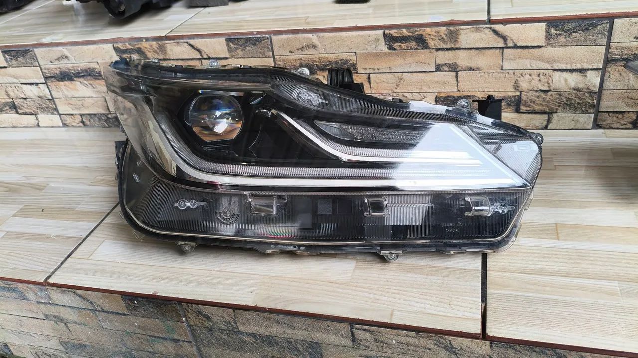 Farol Corolla