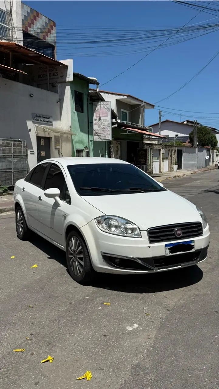 Fiat Linea Absolute 1.9/1.8 Flex Dualogic 4P 2015