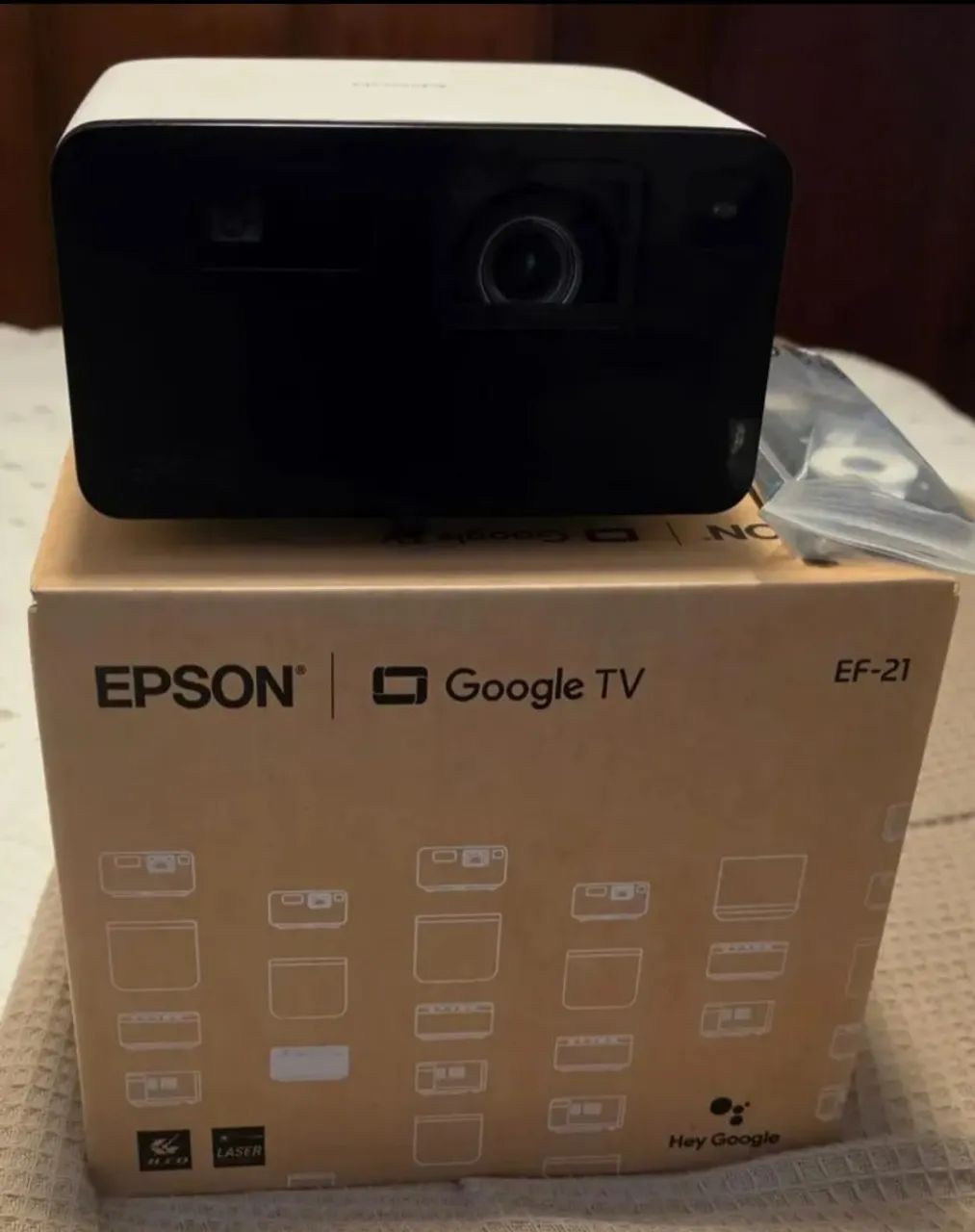 PROJETOR EPSON EF21 