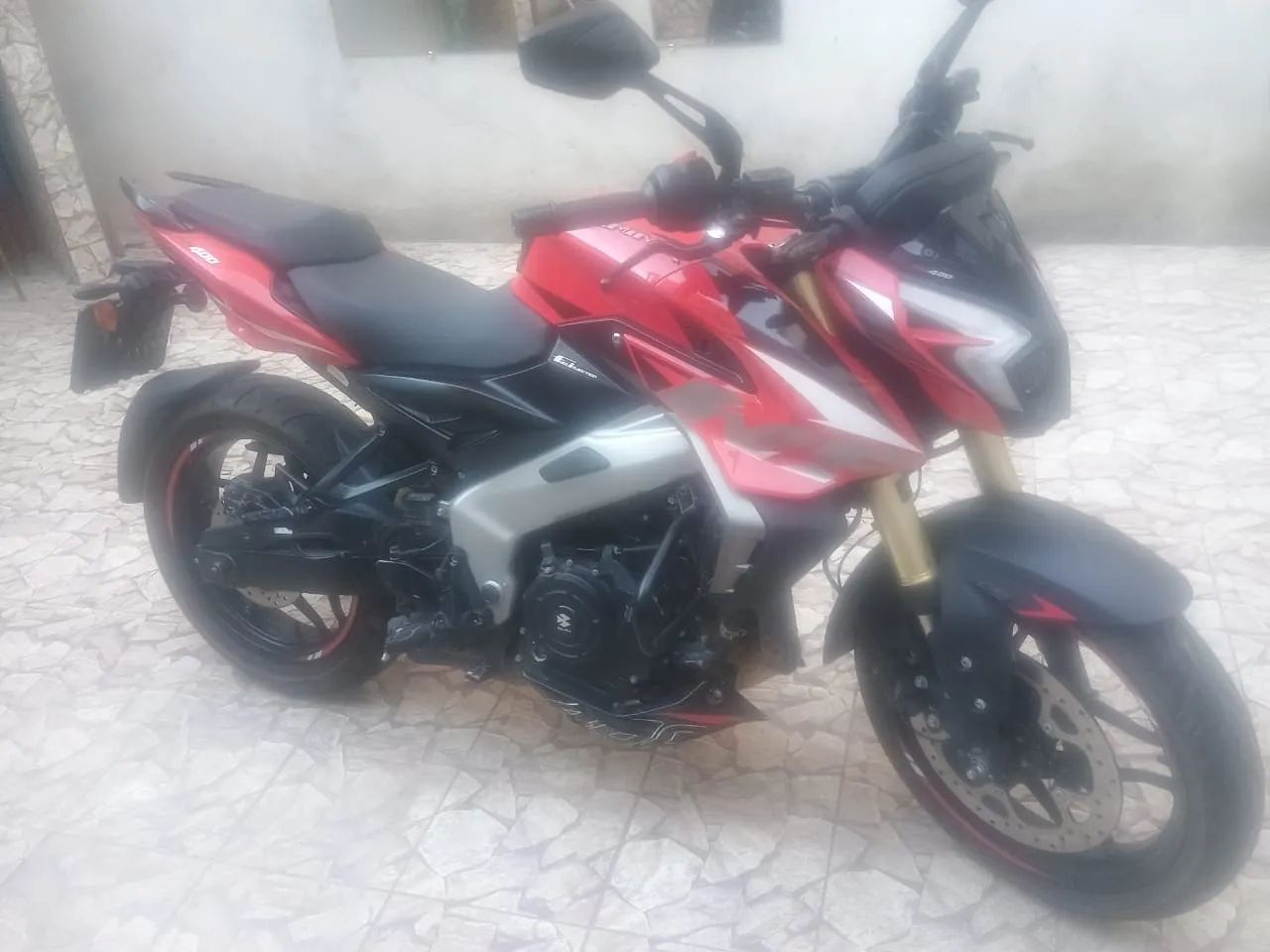 Bajai dominar 400 - Foto 3