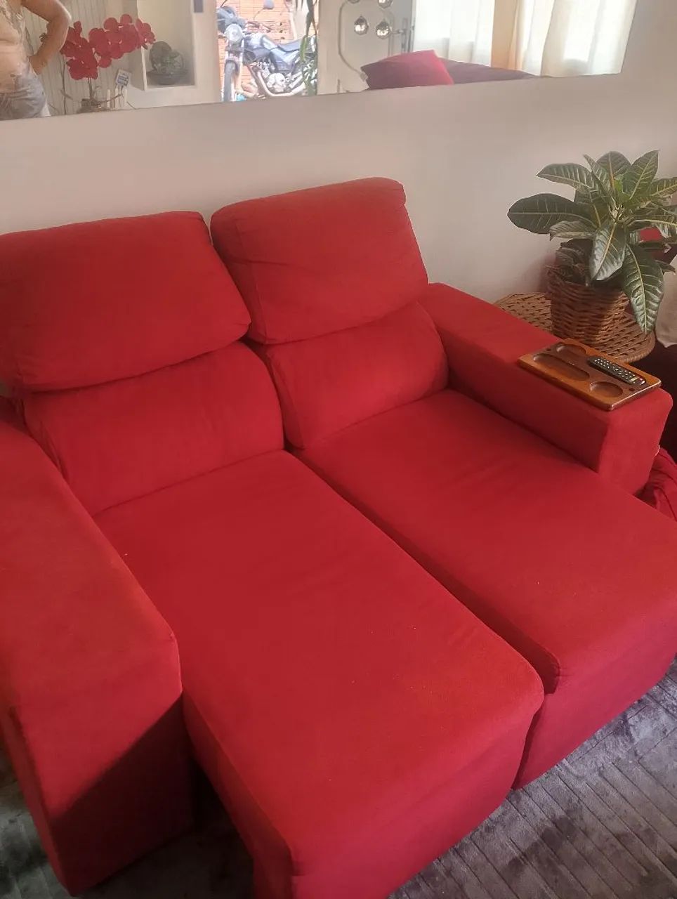 Sofá retrátil em ótimo estado 