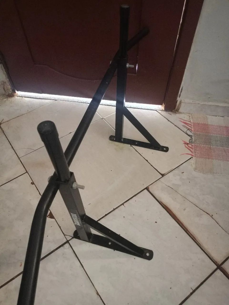 Barra fixa de parede - Foto 2