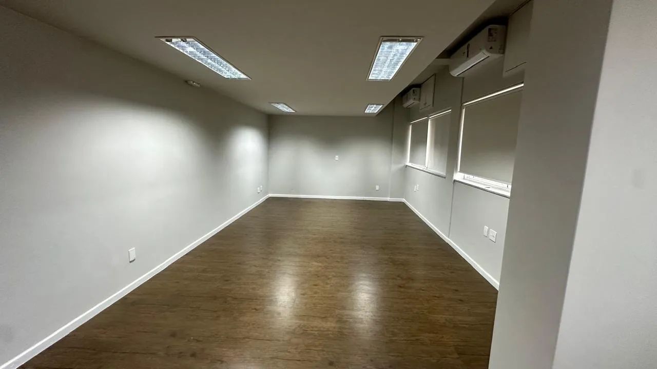 Conjunto de Salas Comerciais com 337m² na Reta da Penha - Foto 5