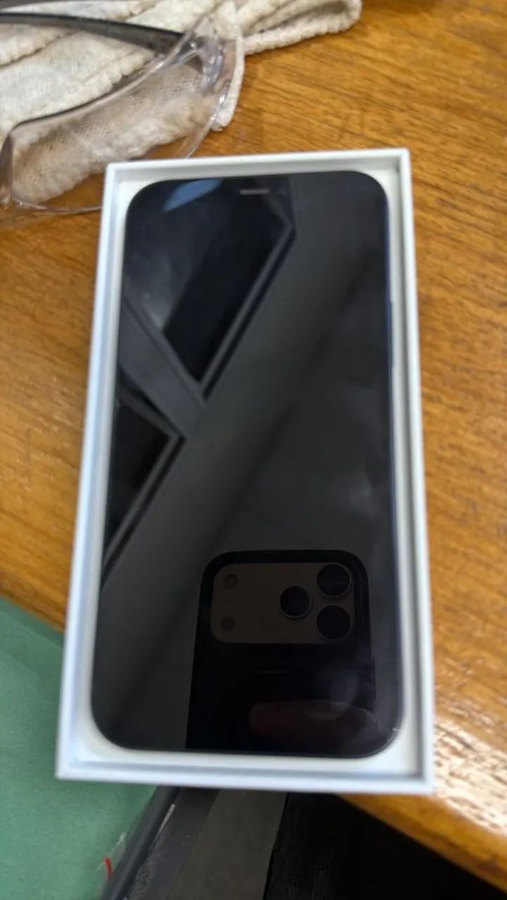Iphone 12 semi novo