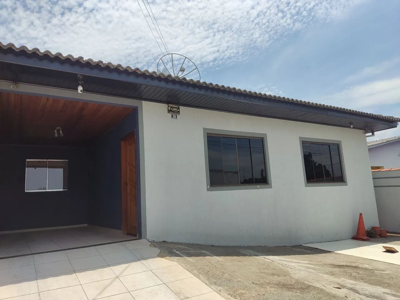 Linda casa à venda 