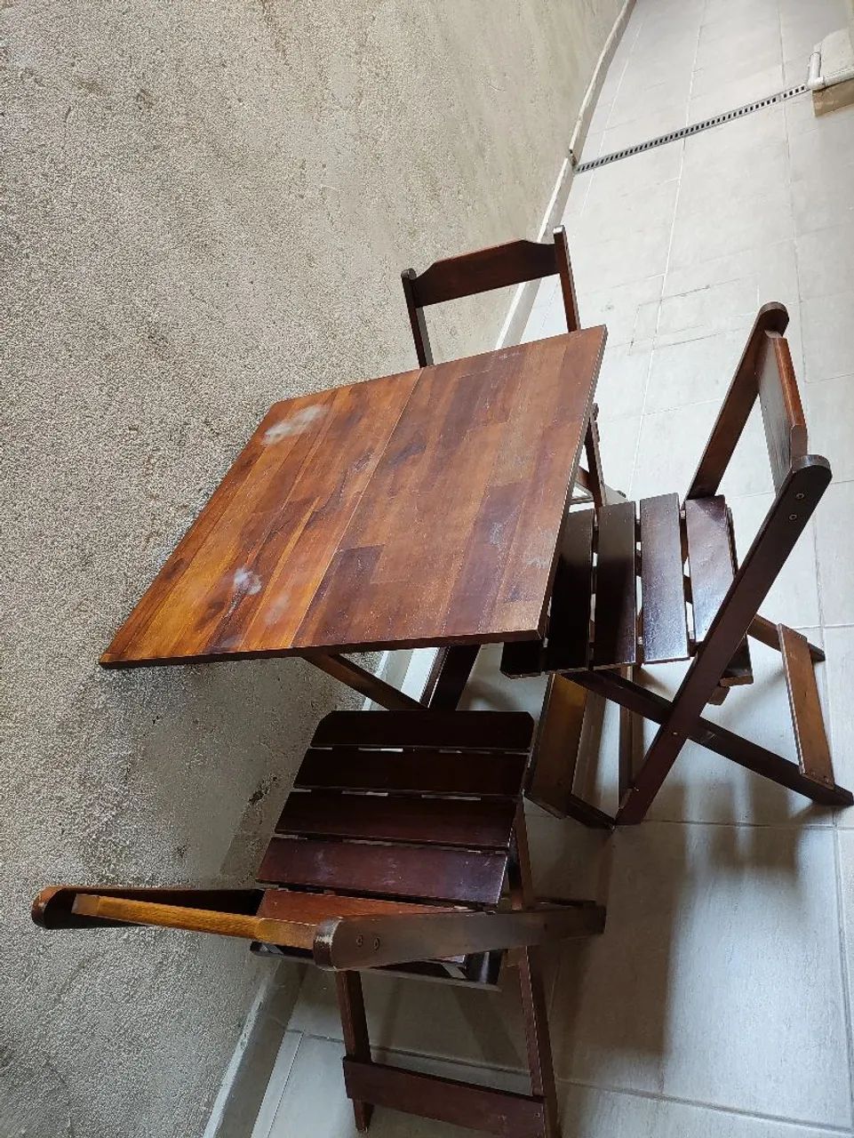 Mesa com 4 cadeiras  - Foto 3