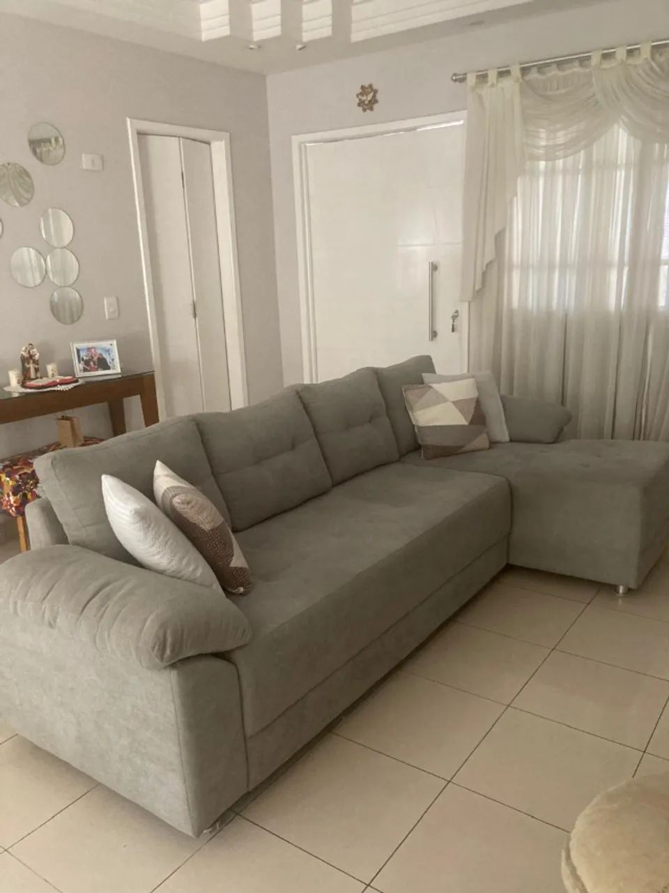 Sofá 4 lugares com chaise