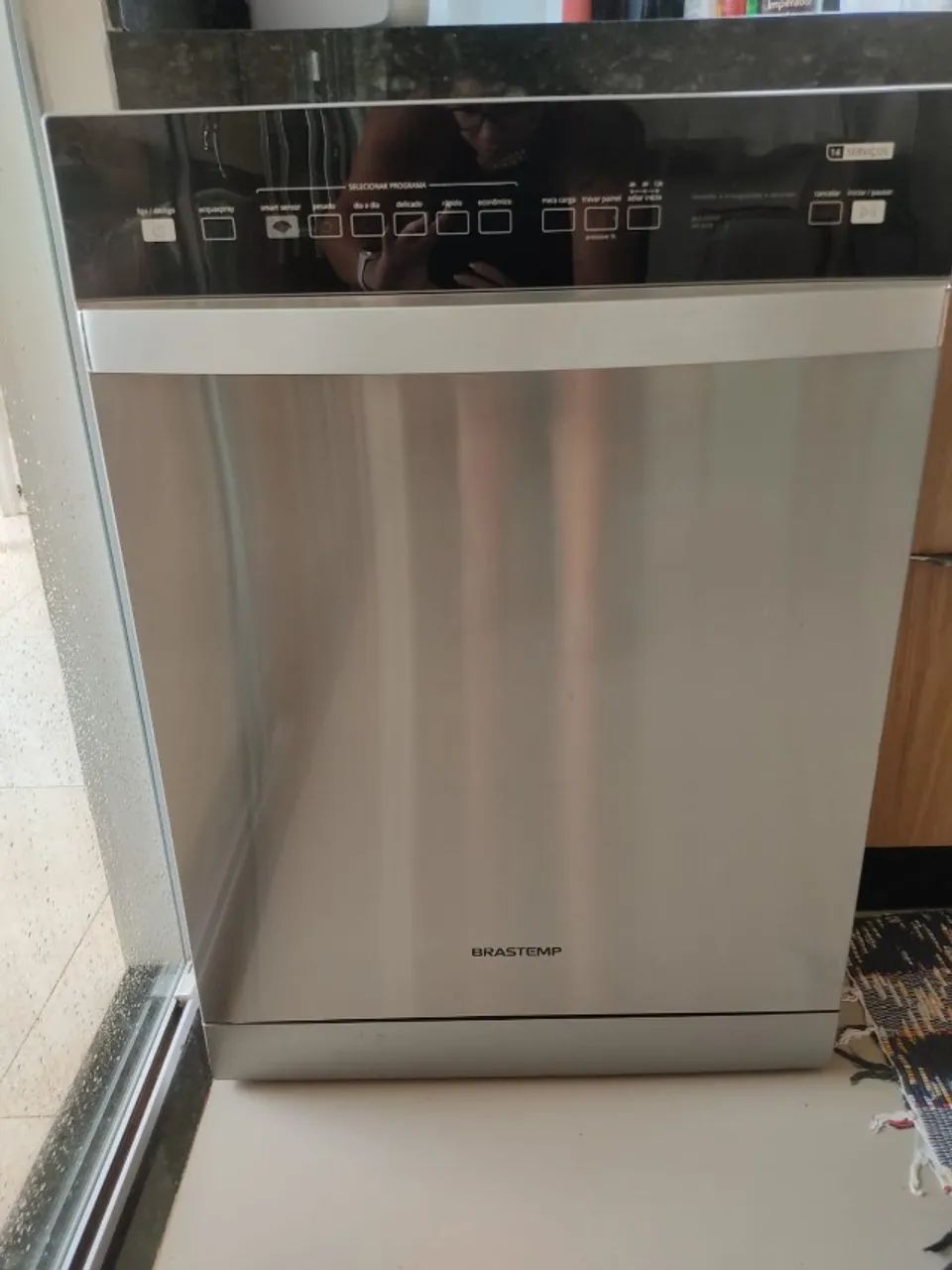 PROMOÇÃO - Lava-louça 14 Serviços Brastemp cor Inox com Ciclo Pesado 