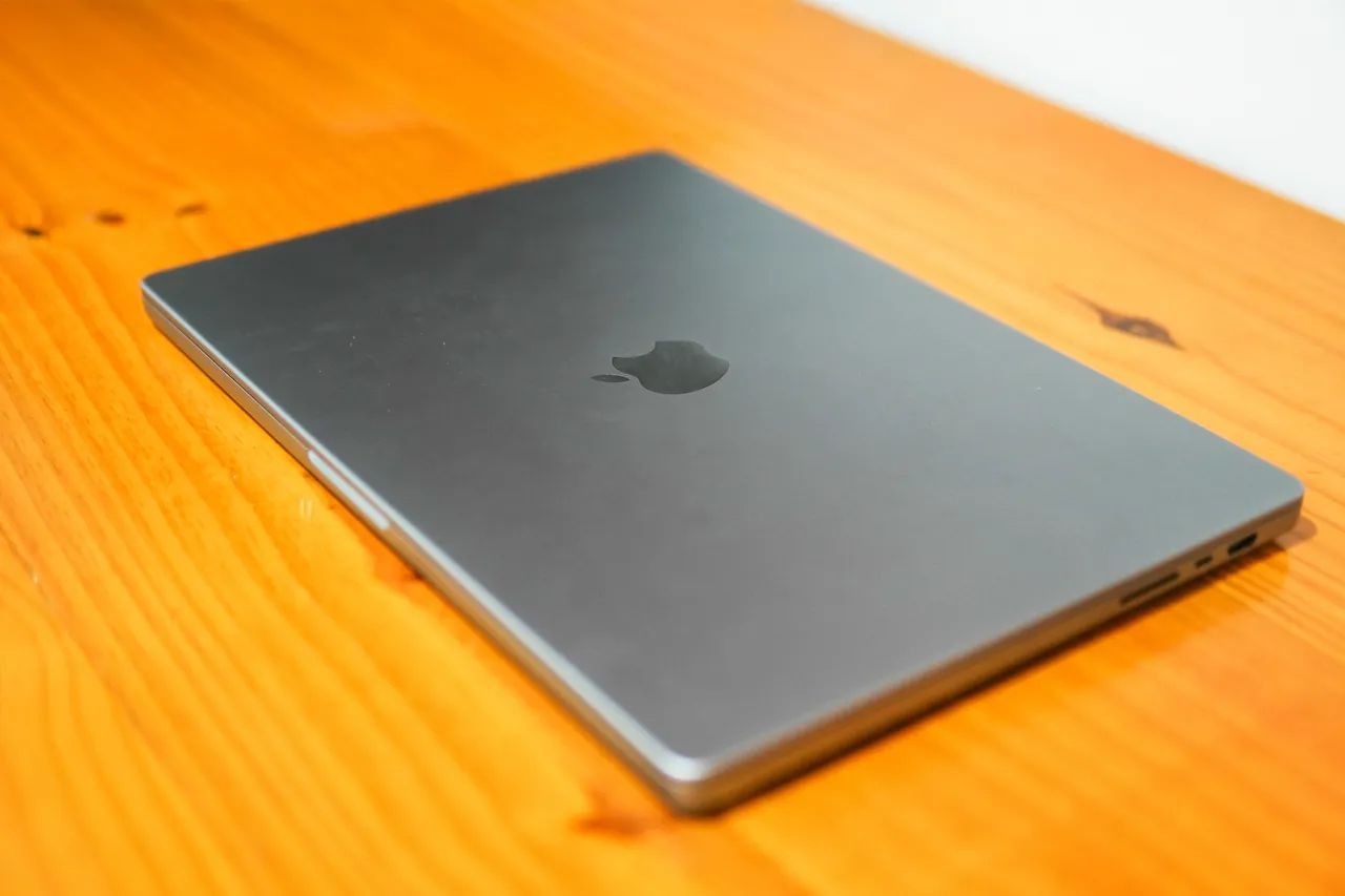 極美品 MacBook Pro 16インチ M1 Pro 16GB 1TB Apple notebook MacBook Pro (de 16 polegadas, Processador M1 Pro da
