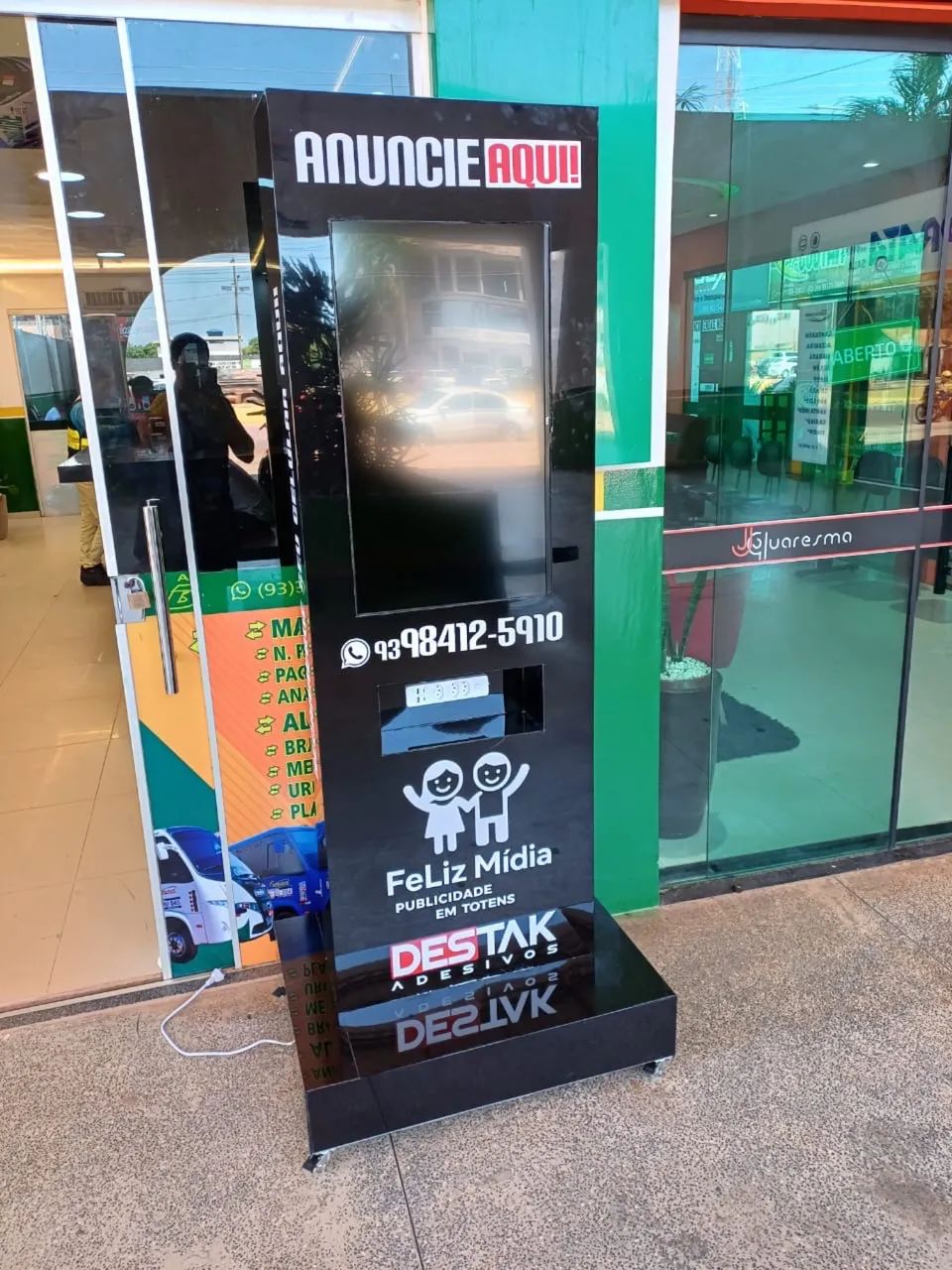 TOTEM DE PUBLICIDADE - Foto 2
