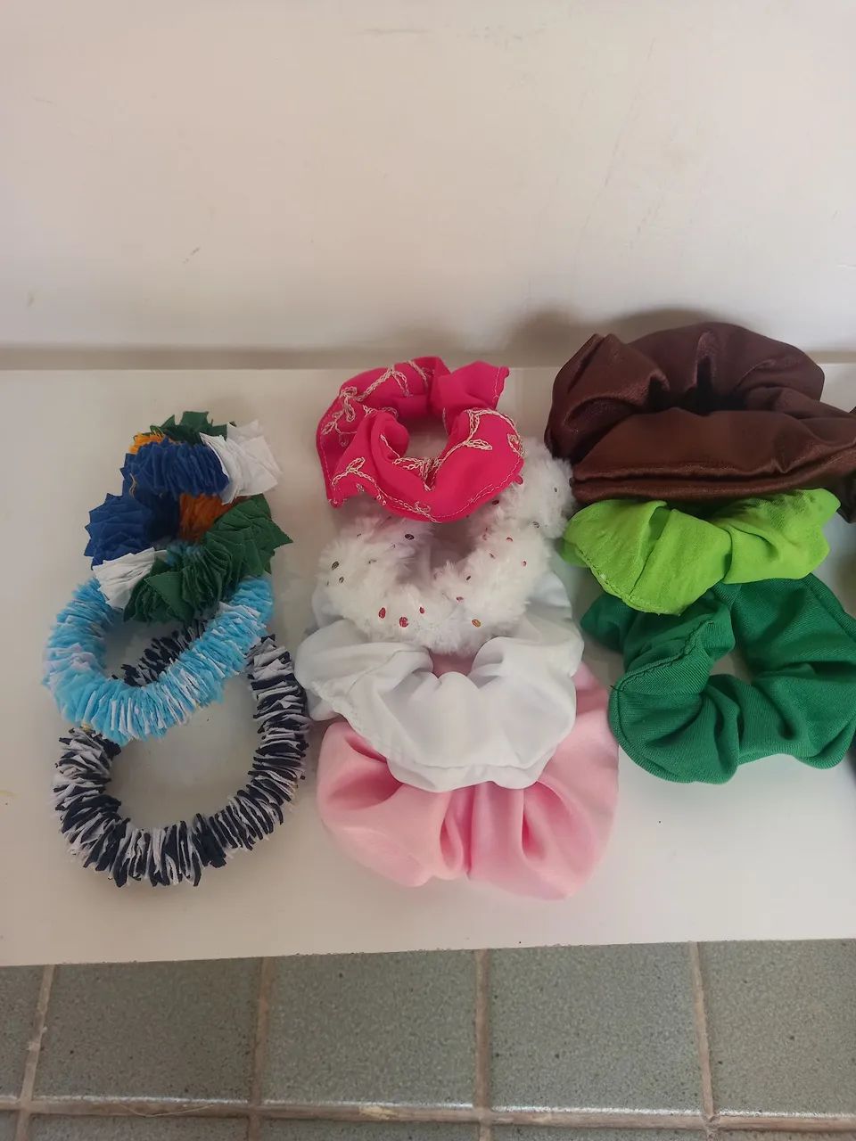 Xuxinha para cabelo croche 7.00 é o de tecido 4 - Foto 4