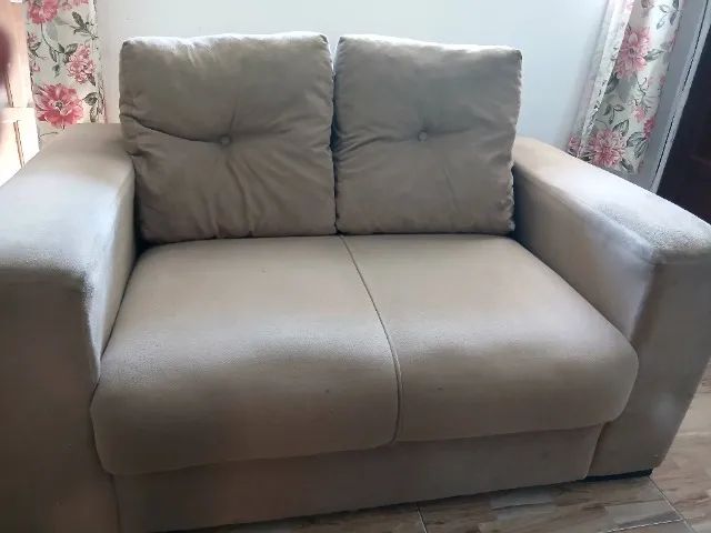 Sofá 2 Lugares Bege | Conservado | Pouco Uso