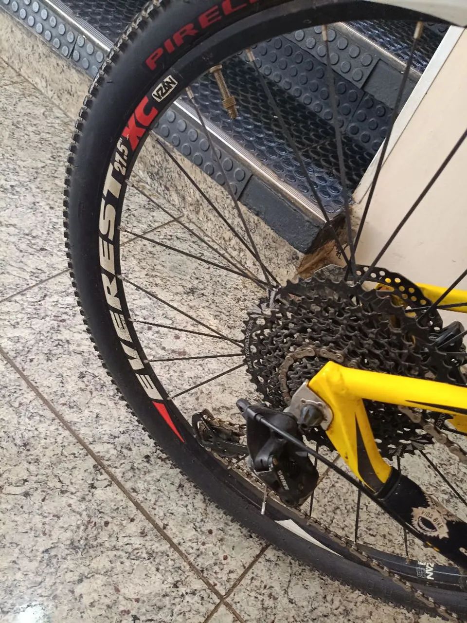 Bike First Athymus - Foto 5