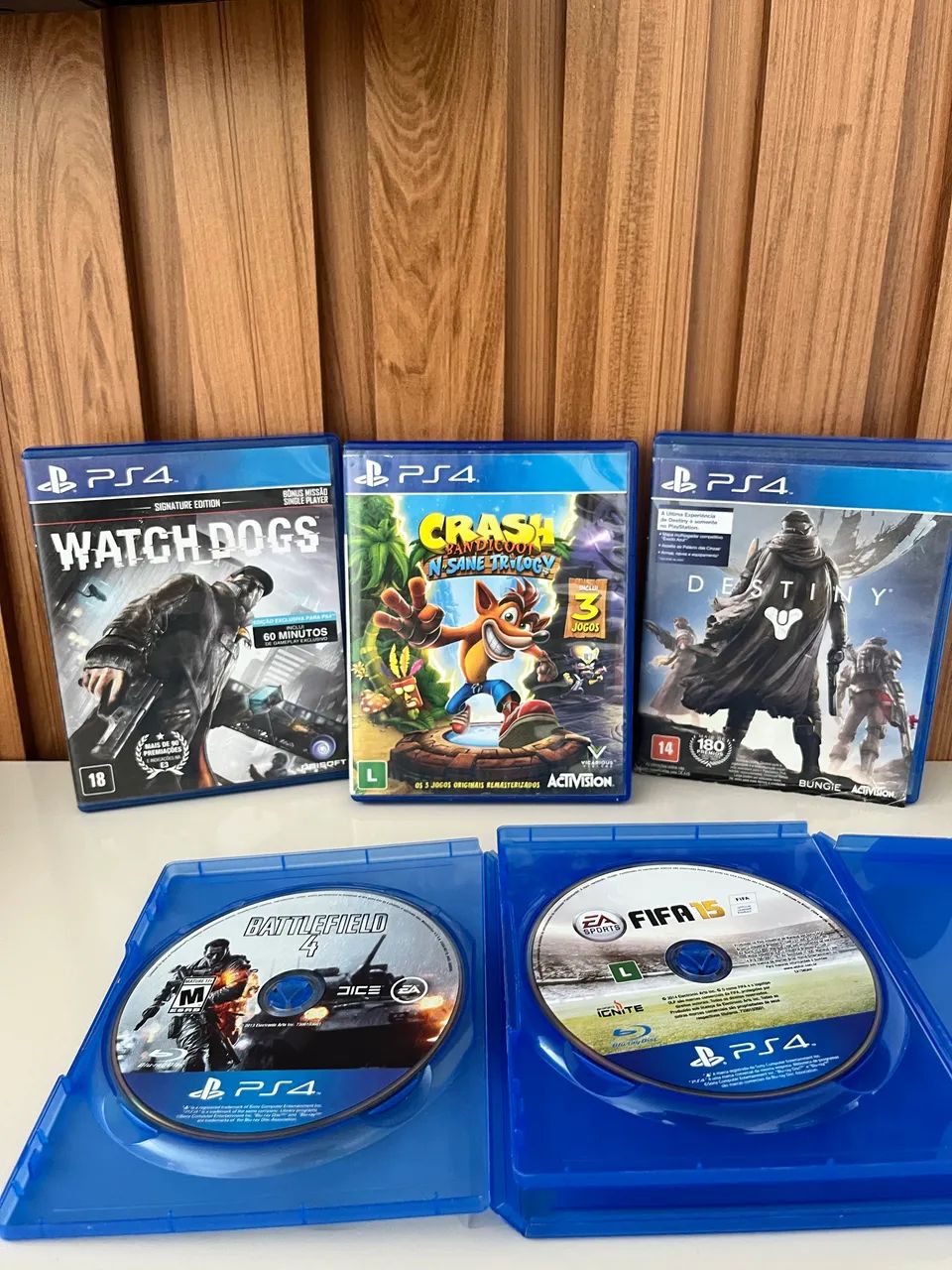 Jogos de PS4 e PS3 