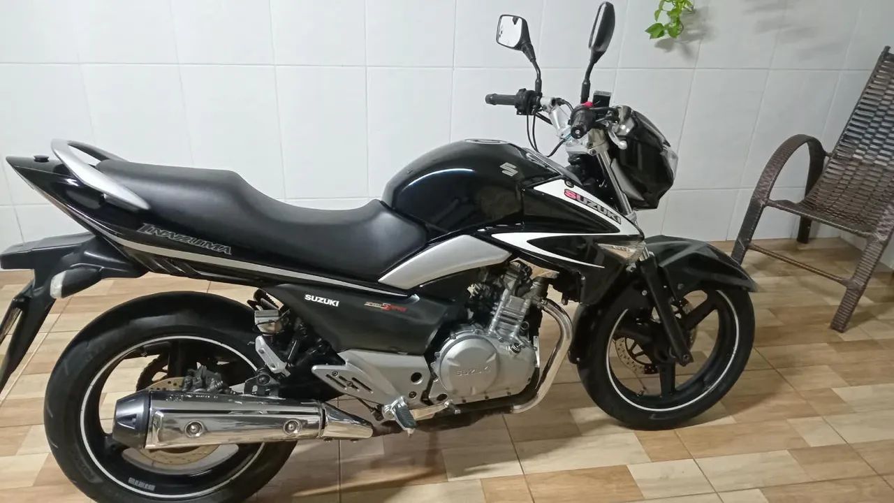 Suzuki 250 cilindrada 2016 - Foto 5