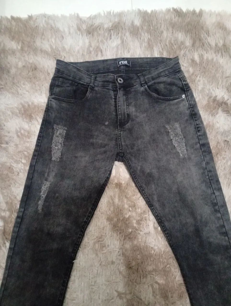 Calça skiny preta estilosa 