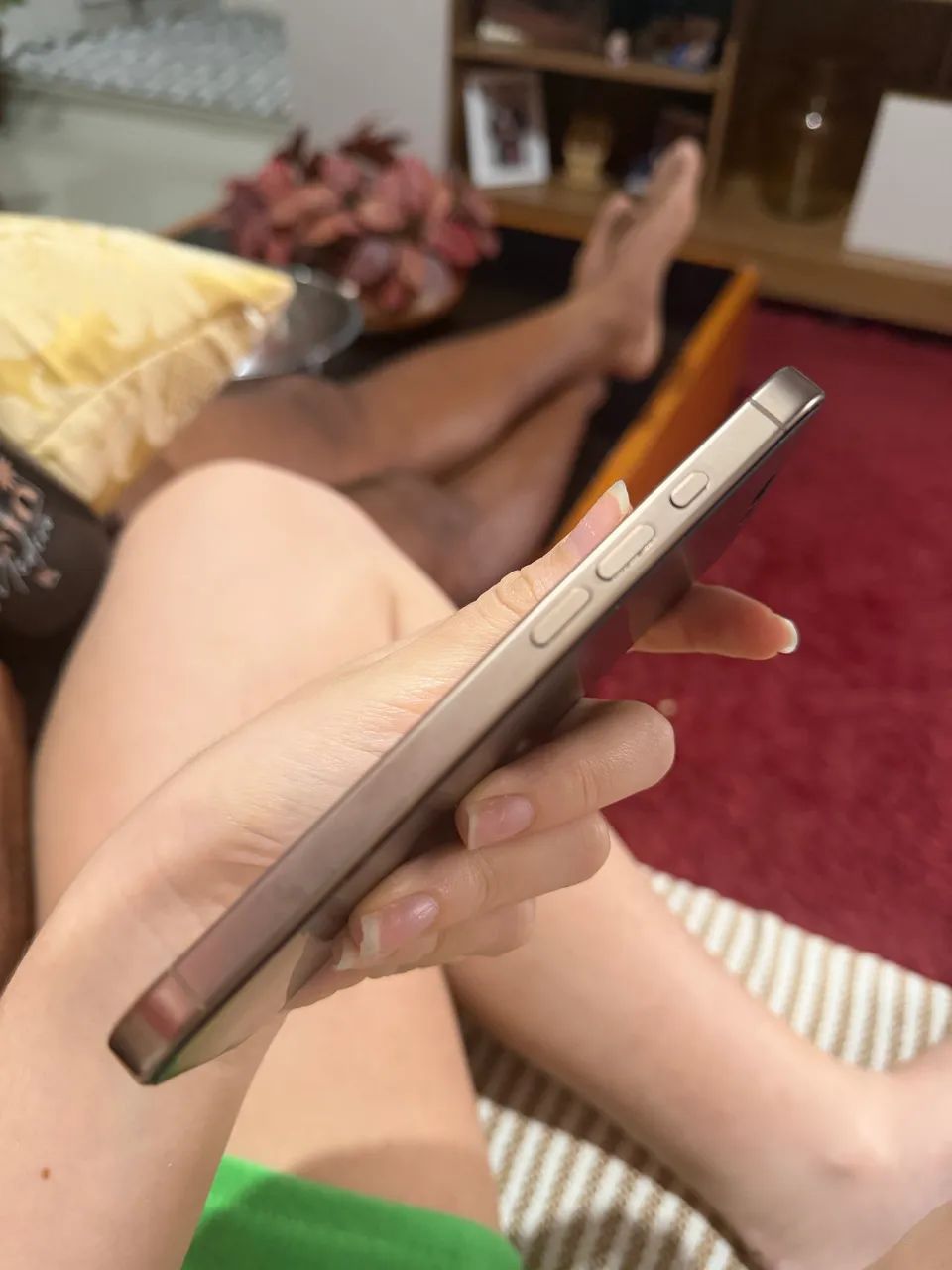 iPhone 16 pro 128 GB - Foto 2