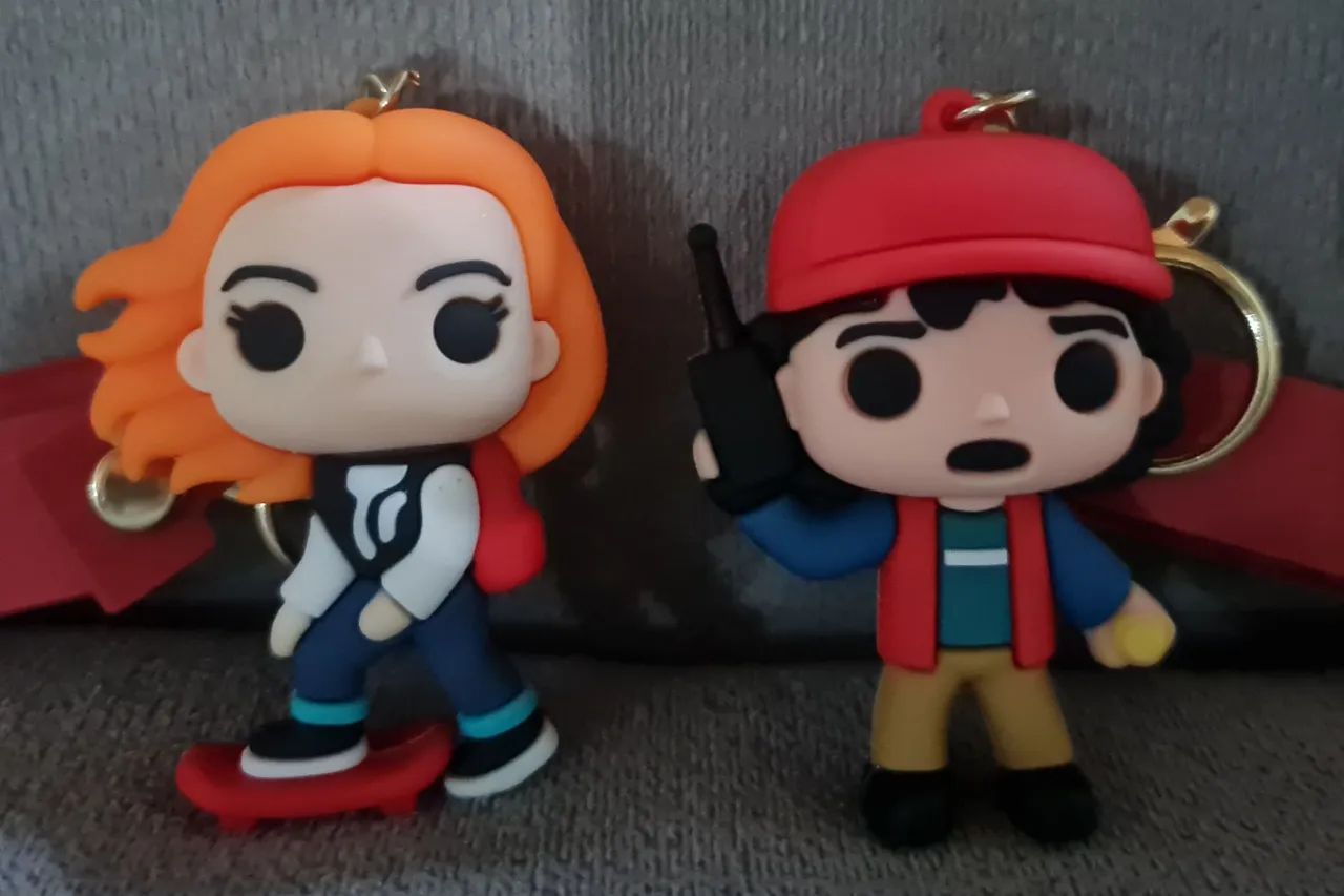 Chaveiros stranger things novos