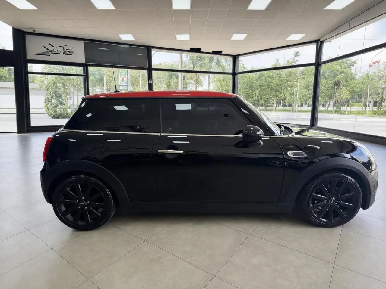 MINI Cooper 1.5 Turbo 12V 3p Aut., foto 5 de 17