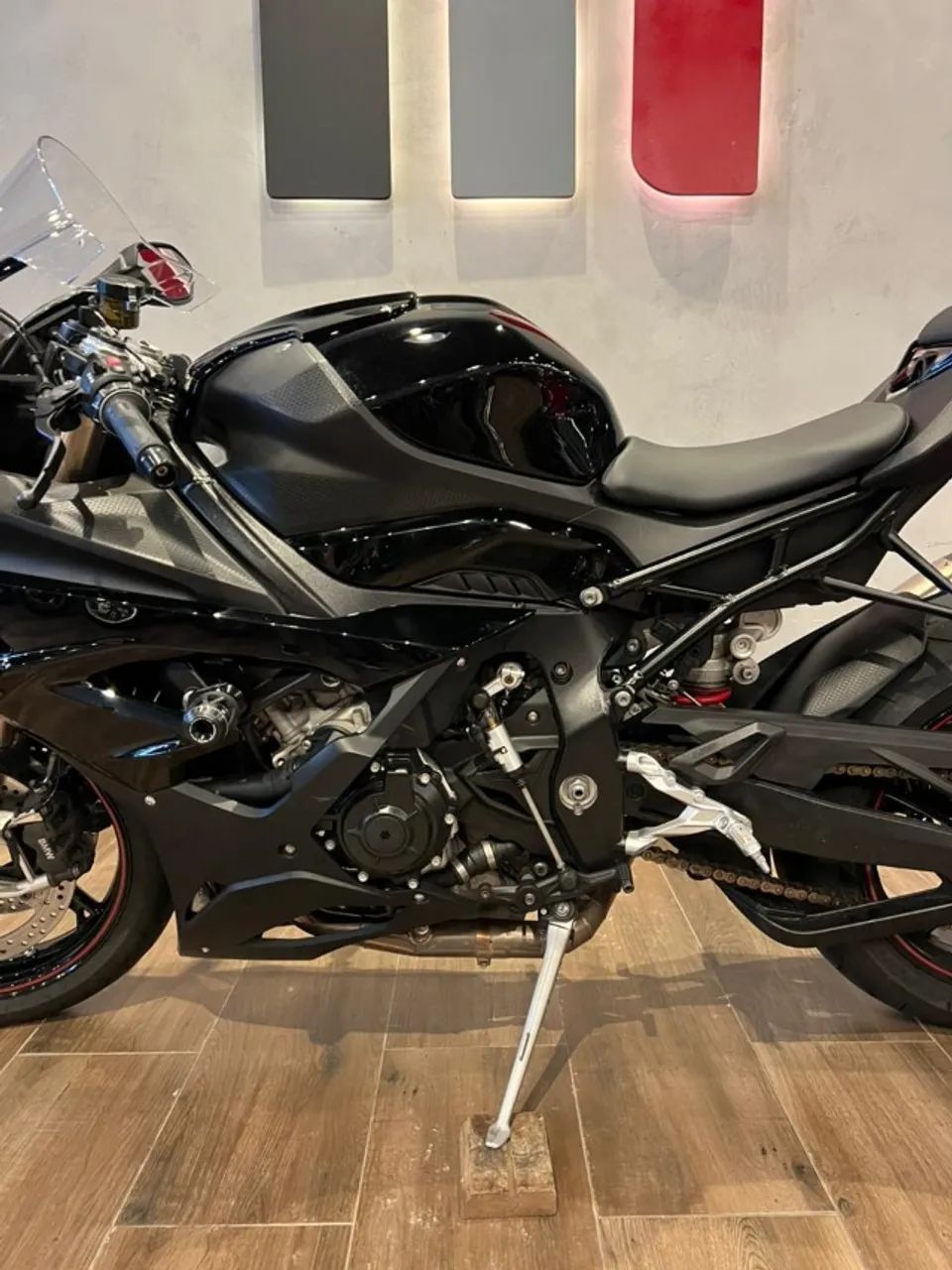 S1000 RR 2024 - Foto 4