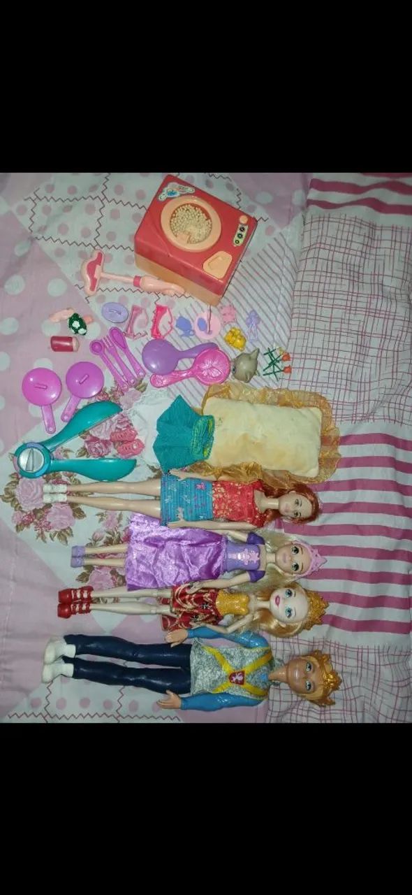 Bonecas originais e acessórios 