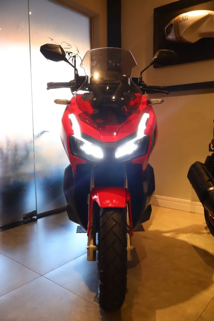 Honda ADV - Foto 2