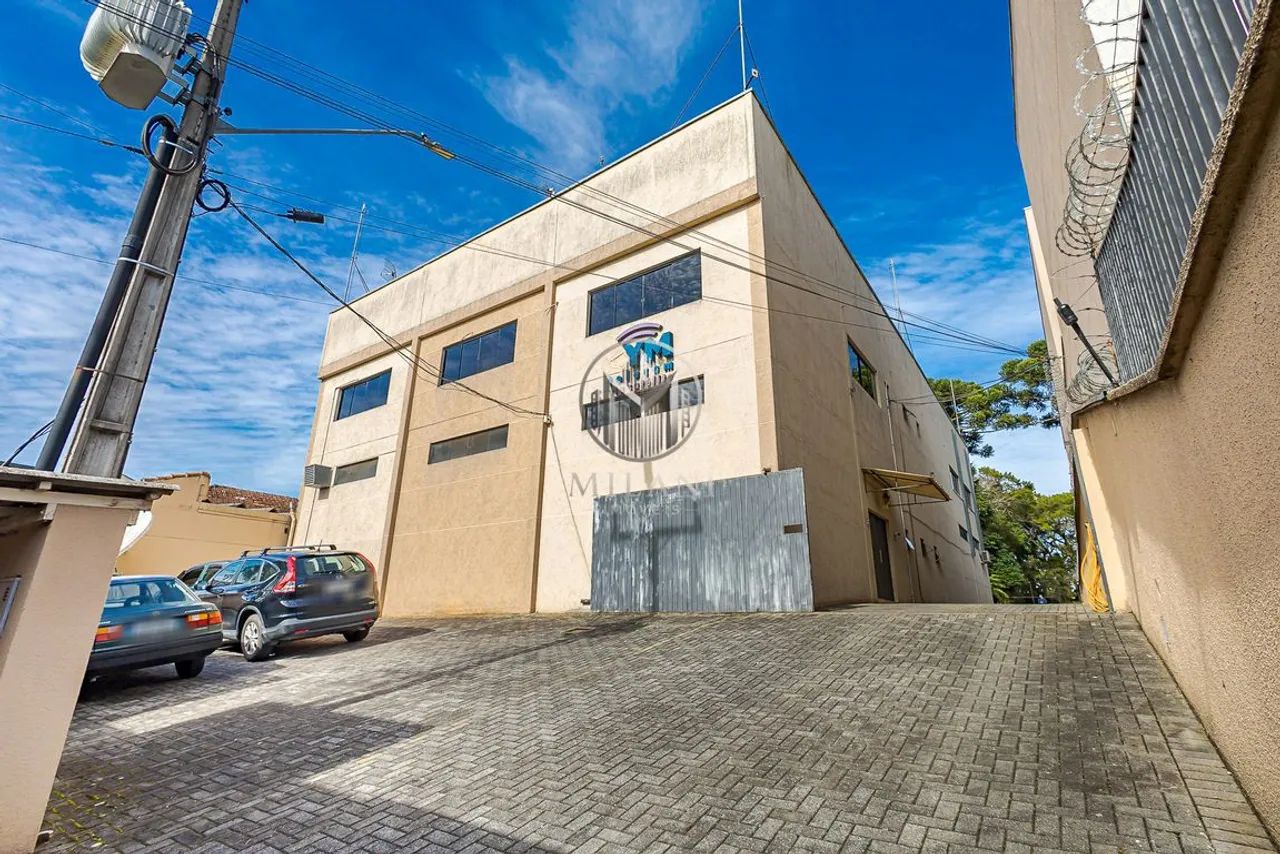 Imóvel comercial com ampla testada e excelente visibilidade na Av. Manoel Ribas - Foto 3