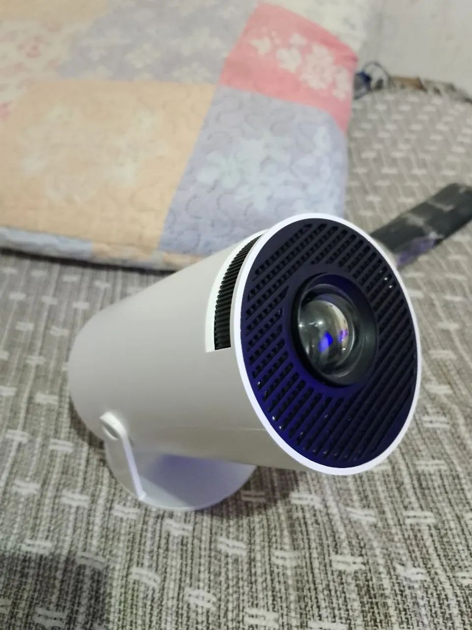PROJETOR HY 300 SEMINOVO